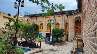 اقامتگاه سنتی خانه تاریخی نبوی - واحد فیروزه