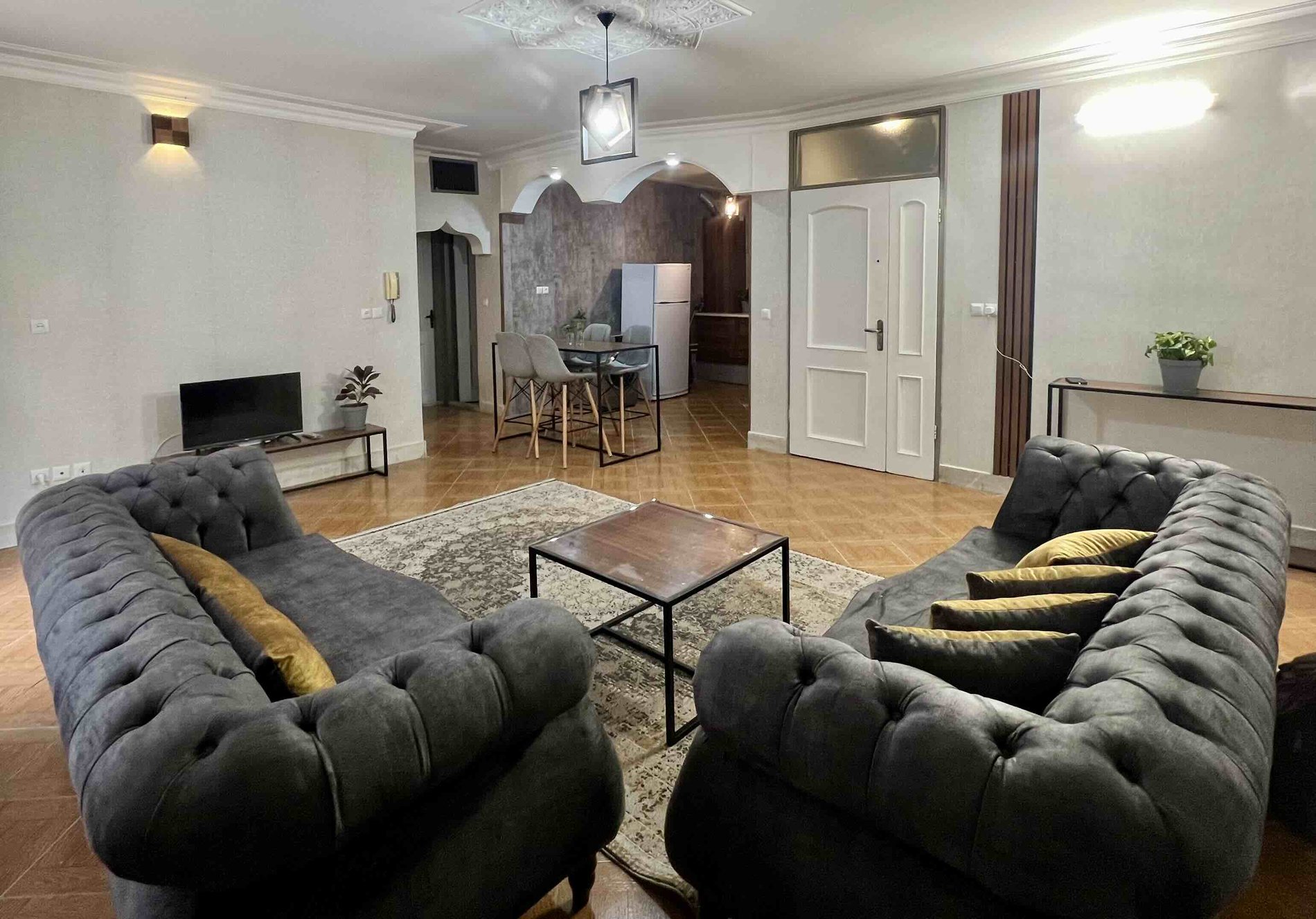 آپارتمان یک خوابه باغ غدیر 1