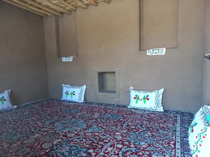 بوم گردی بلوط لردگان - واحد میخک