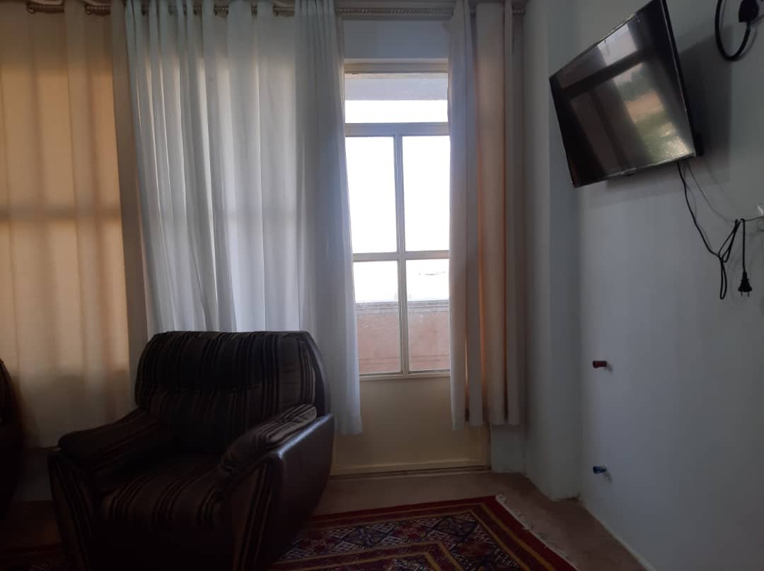 سوئیت یک خوابه باغ گلزار ۲