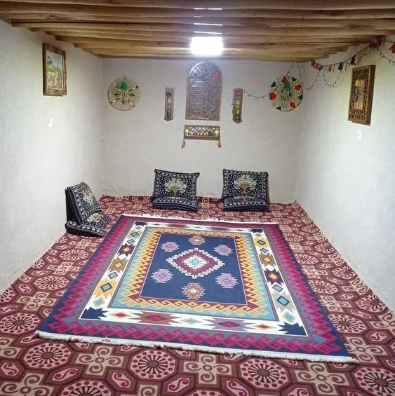 بوم گردی ولاش - واحد گرین