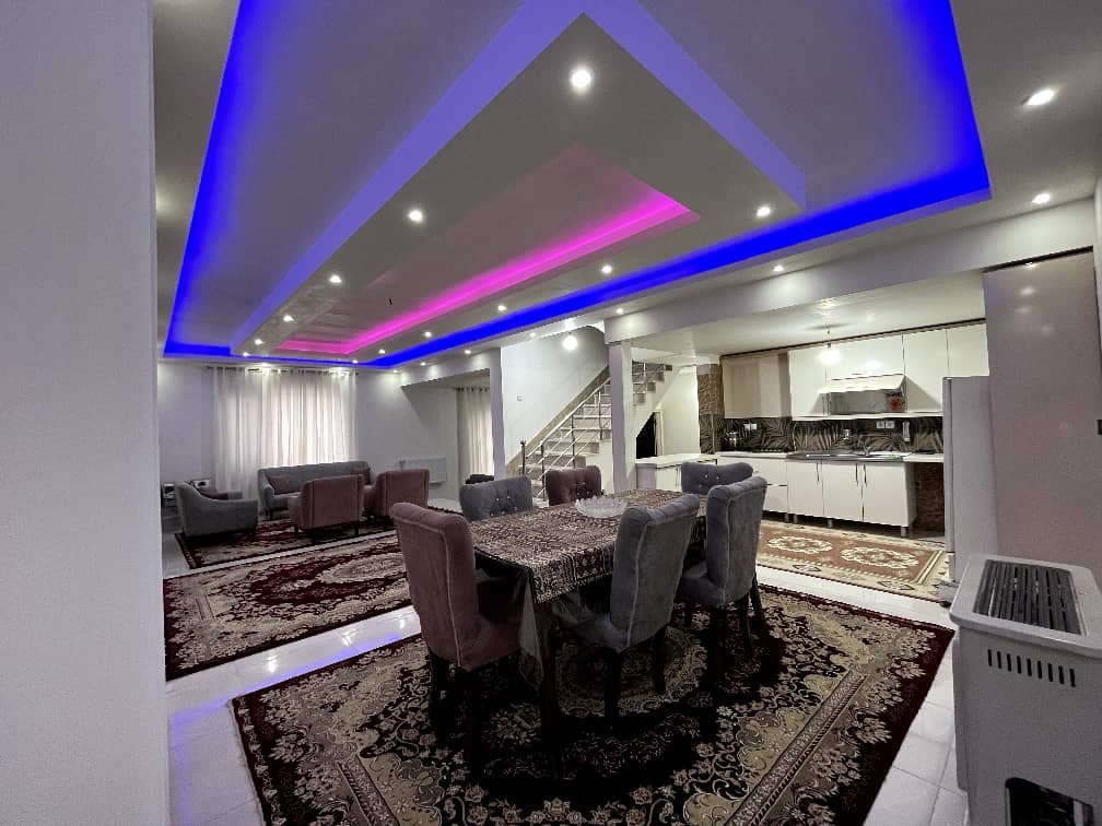 دوخوابه استخردار باغ طاووس