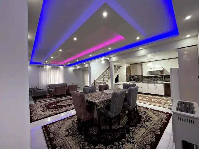 ویلا دوخوابه استخردار باغ طاووس