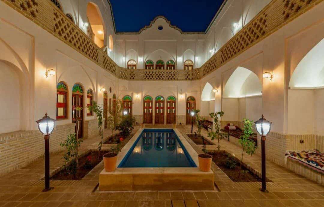 عمارت شاه نشین - واحد ۱۰۱