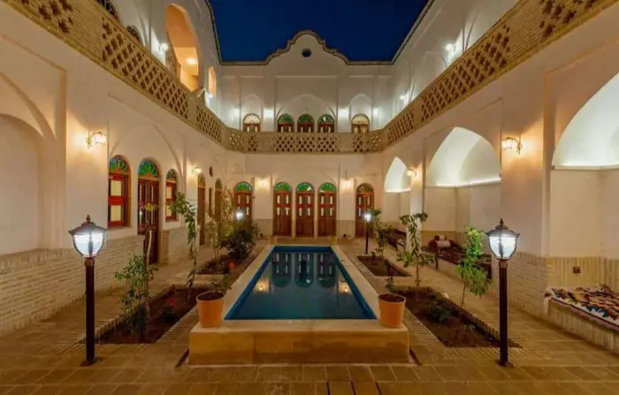 اقامتگاه سنتی عمارت شاه نشین - واحد ۱۰۳