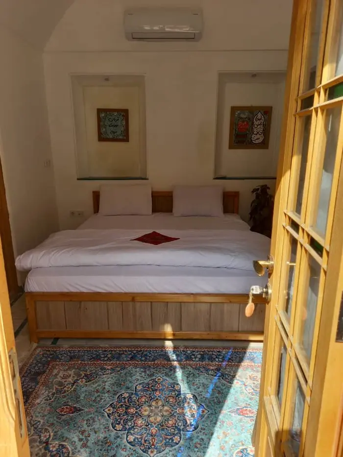 بوم گردی سرای دشتی - واحد امید