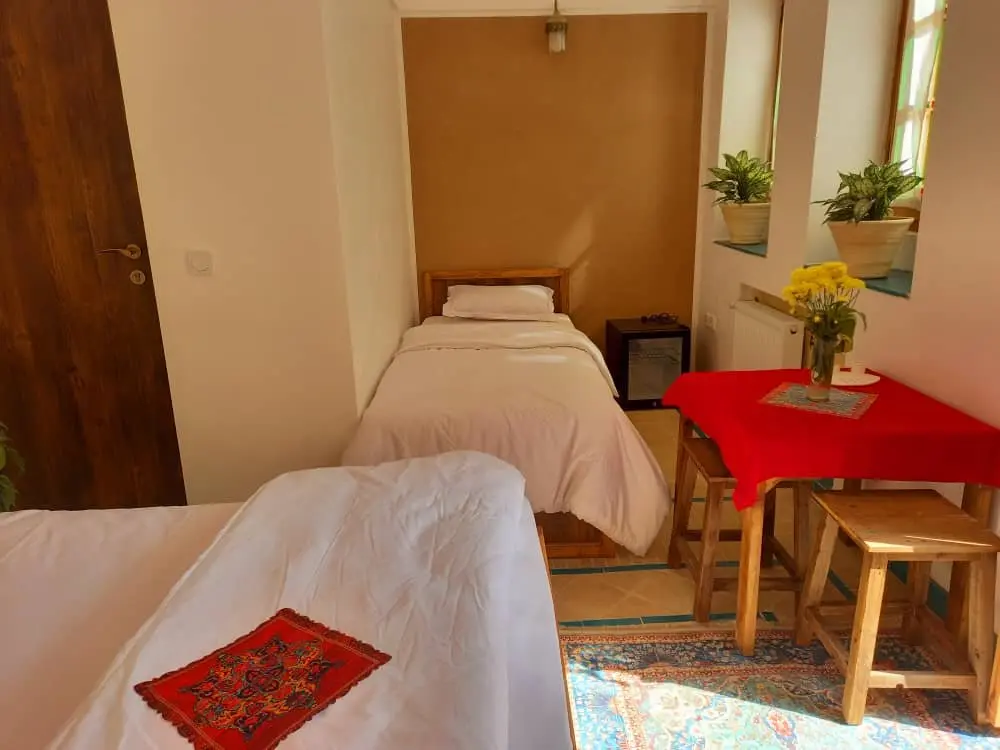 بوم گردی سرای دشتی - واحد امید