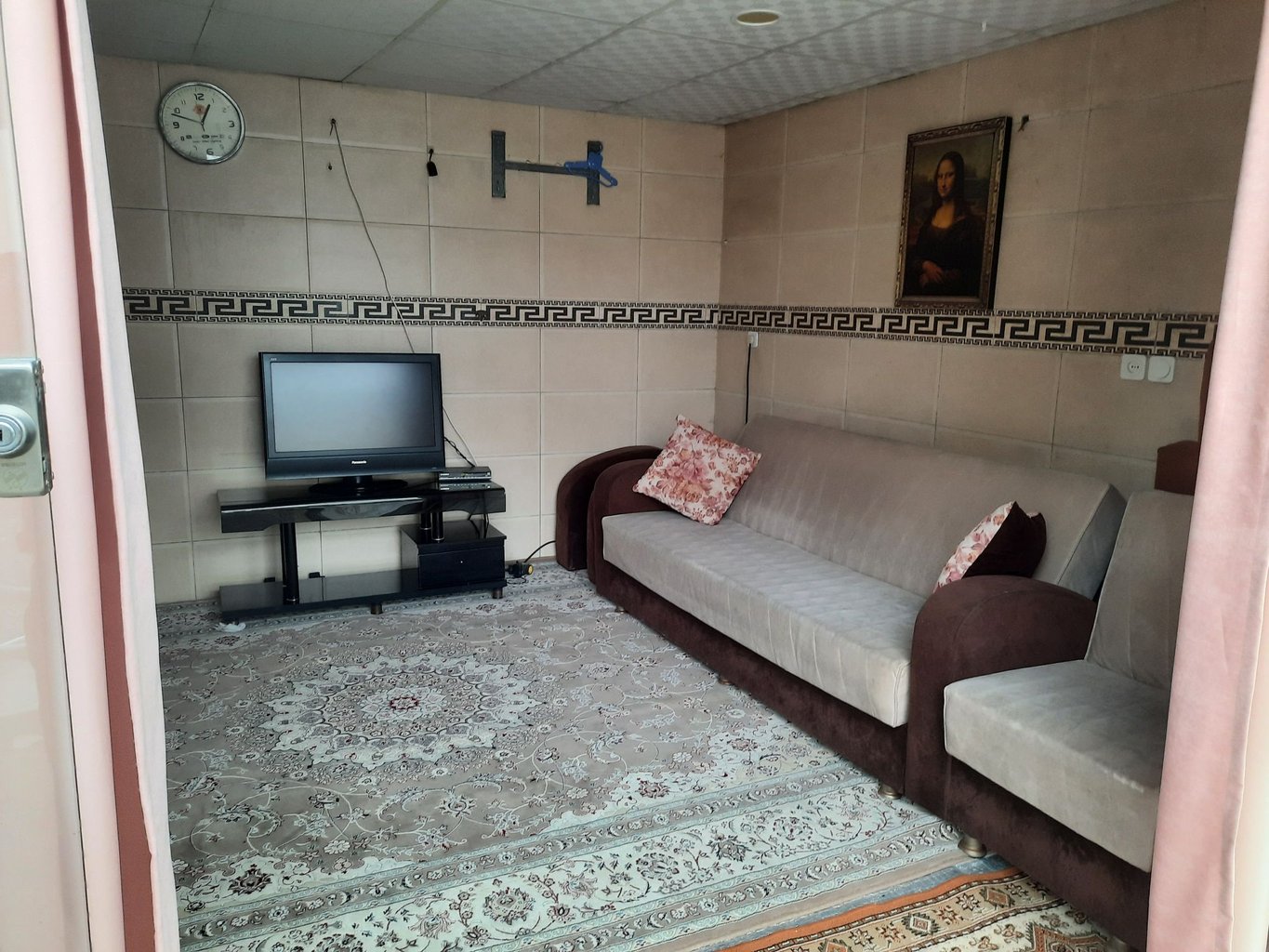 سوئیت فلت رنجبر 396