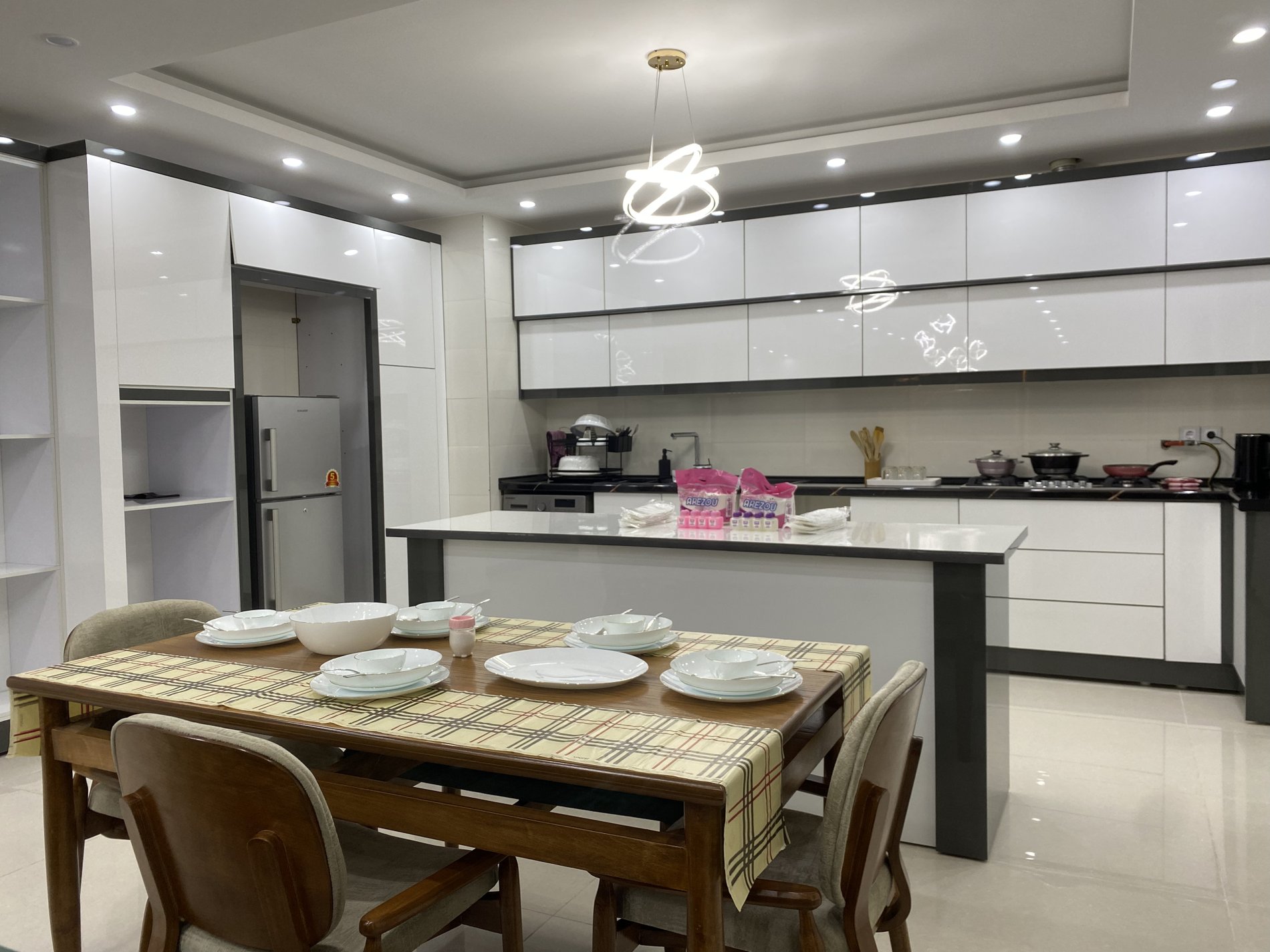 سه خوابه سام گلد