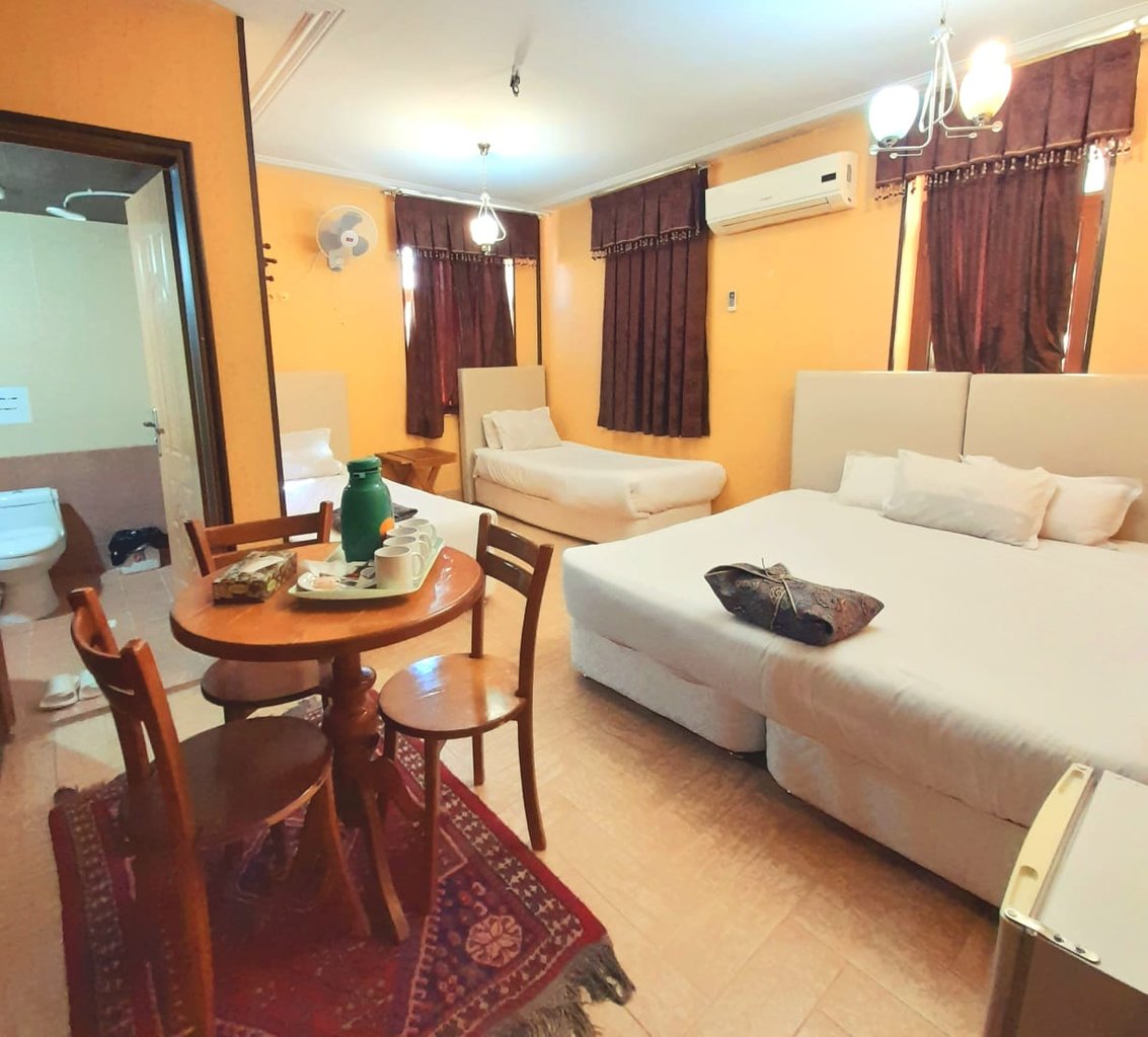 نیایش سوته دلان - واحد 19