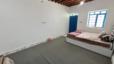 بومگردی لاور - واحد کُنار