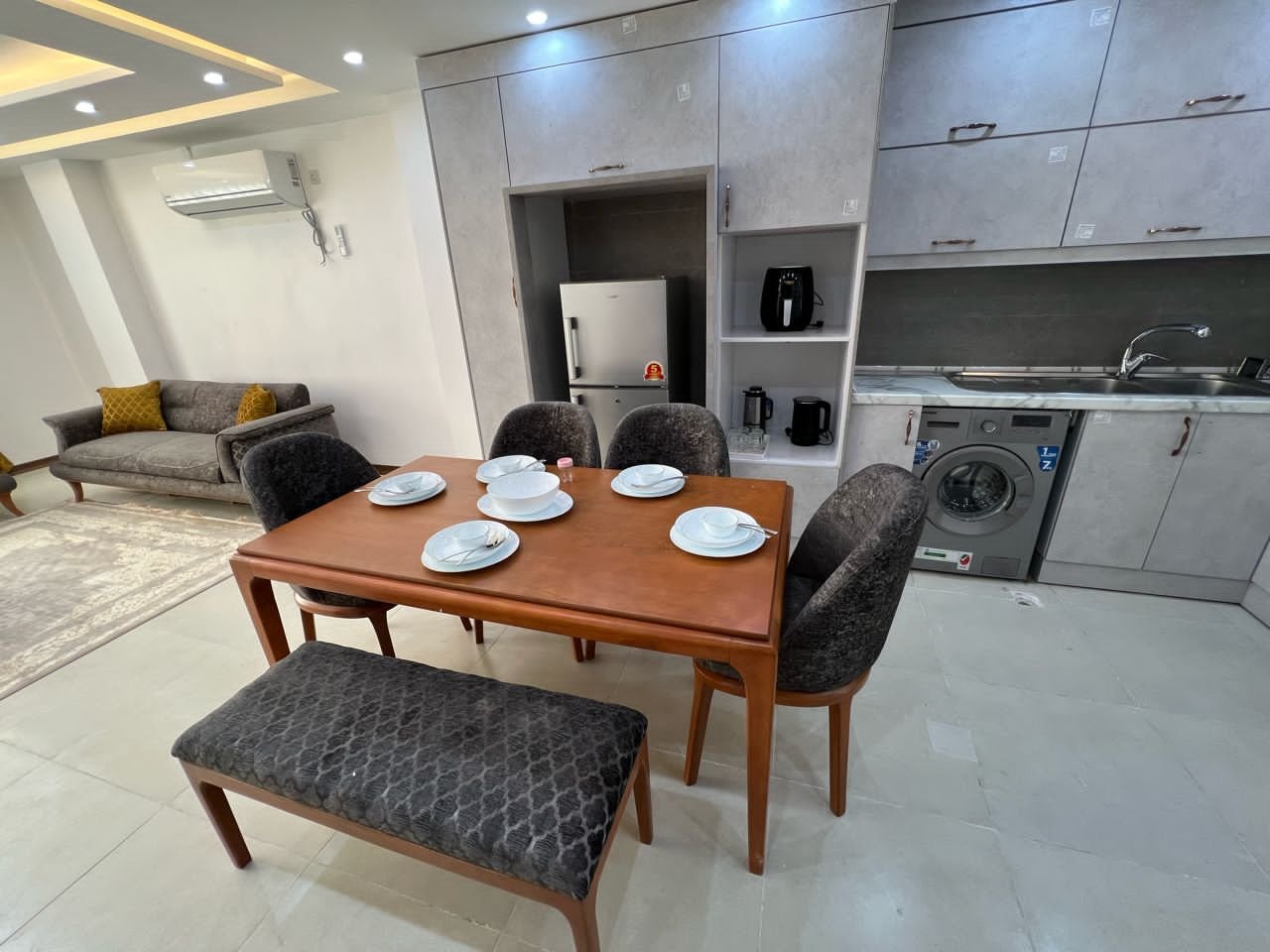 آپارتمان دوخوابه آلاله واحد 5