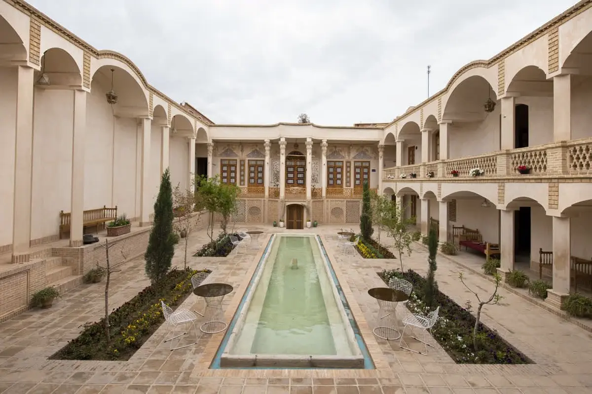 اقامتگاه سنتی عمارت محمودیه - واحد ۲۰۰ شمس جهان