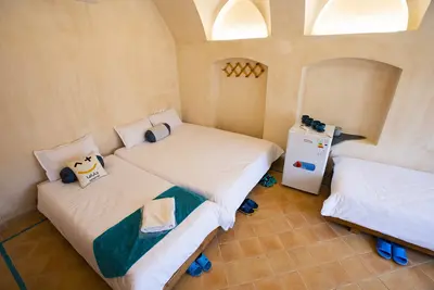 اقامتگاه سنتی سرای طاق چشمه - واحد ثریا