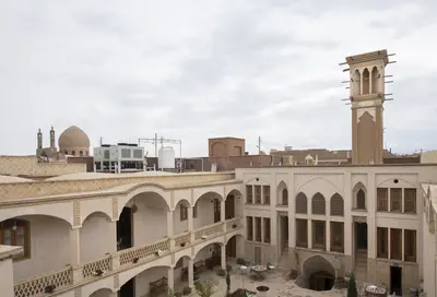 اقامتگاه سنتی عمارت محمودیه - واحد ۲۰۱ فیروزه