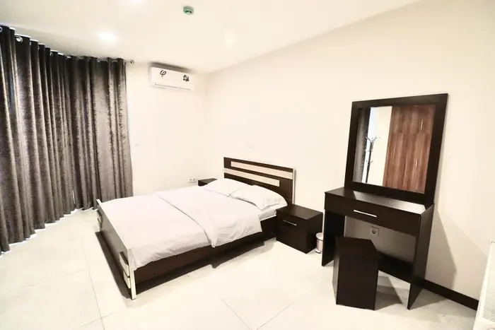 آپارتمان سه خوابه آقایی واحد ۱