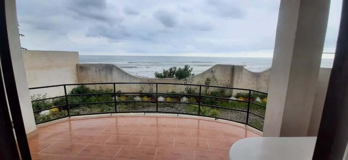 ویلا دوخوابه ساحلی صادقیان 2