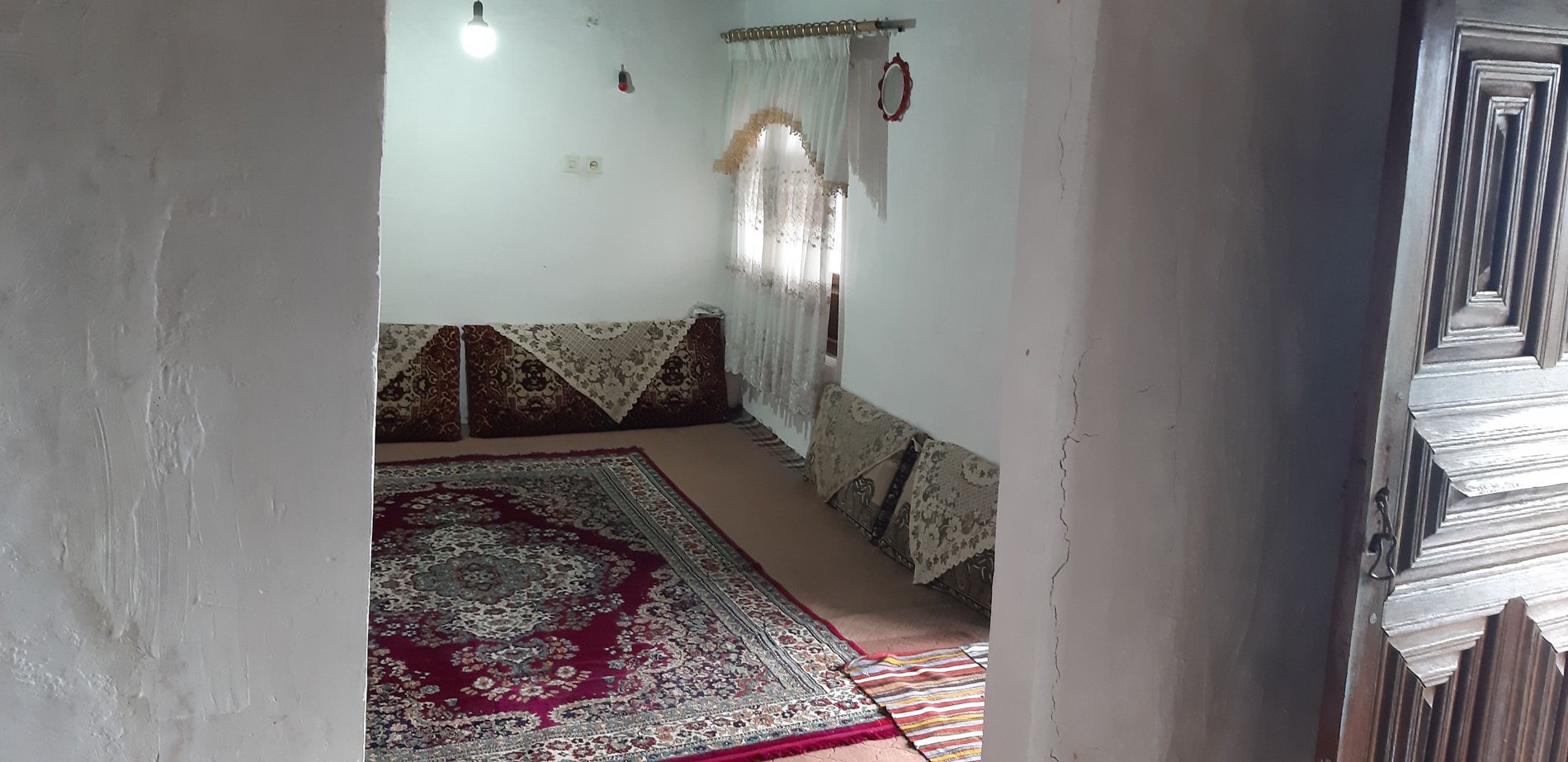 کلبه دوخوابه سرای عشق لفور