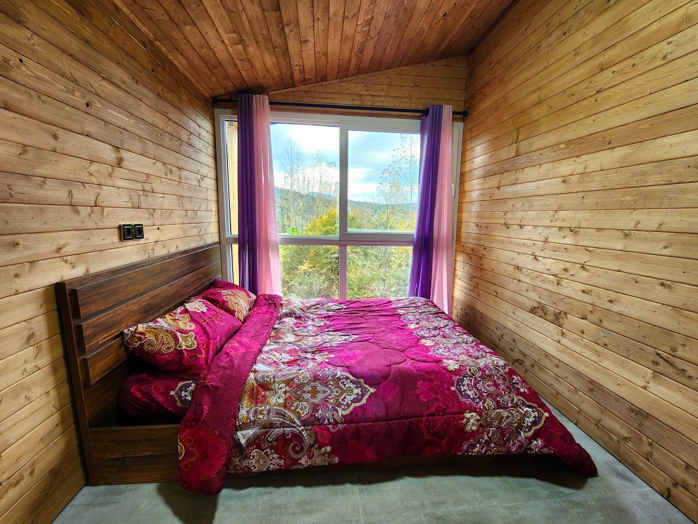 یک خوابه جنگلی لفور - واحد انجیلی