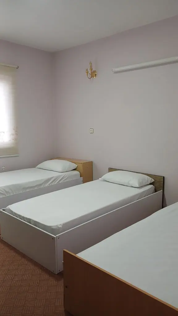 مجتمع اقامتگاهی یاس سفید - اتاق 112