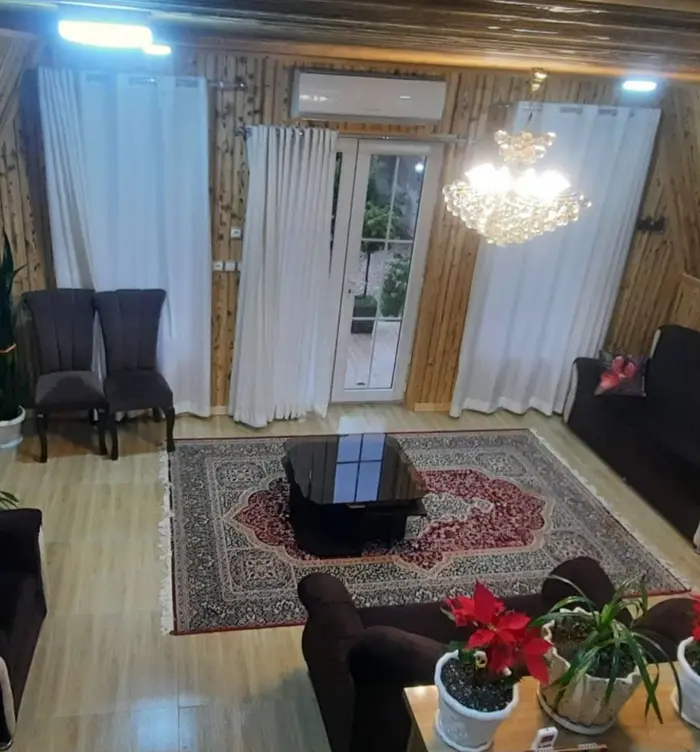 کلبه یک خوابه سوئیسی یاس