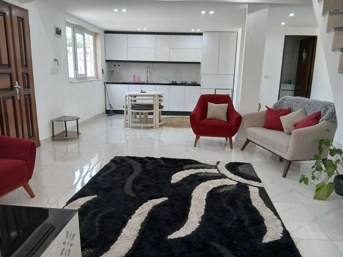 ویلا یادگار بندرانزلی