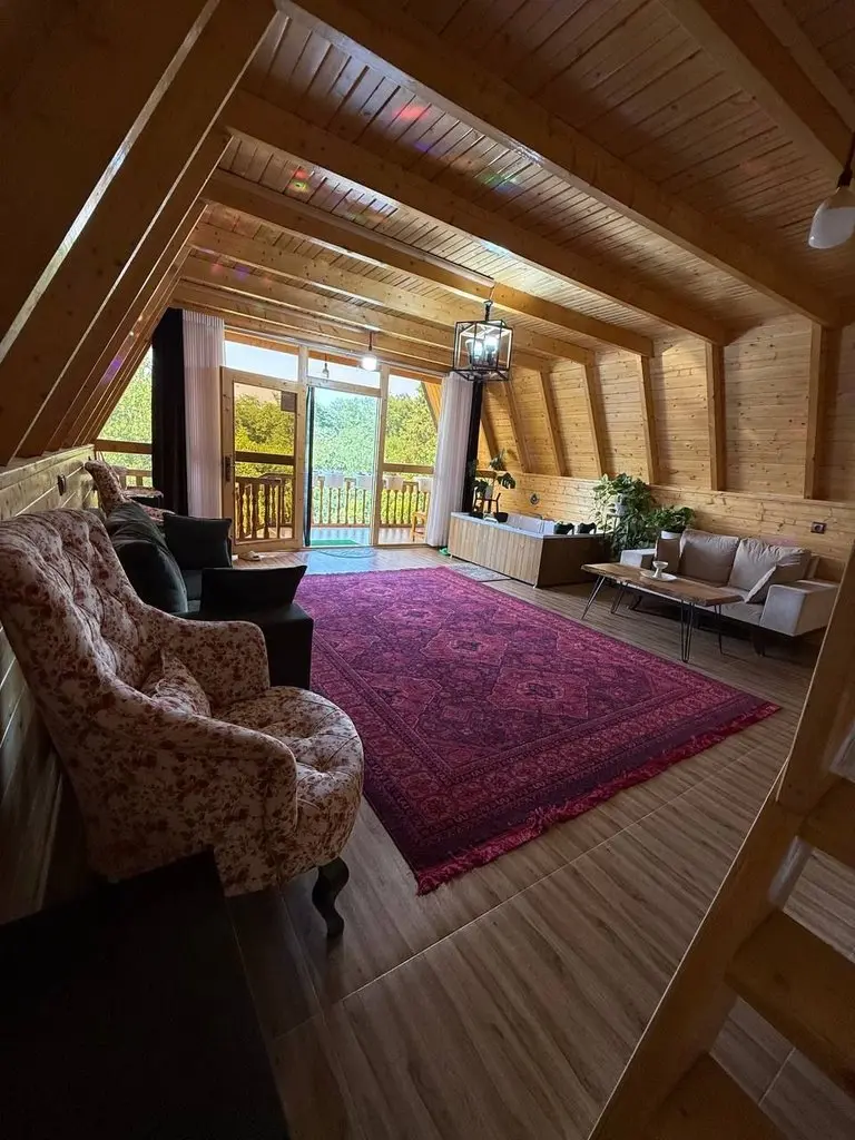 کلبه یک خوابه سوئیسی مهر