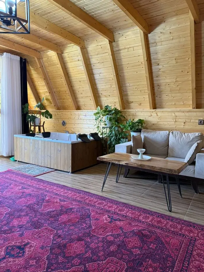 کلبه یک خوابه سوئیسی مهر