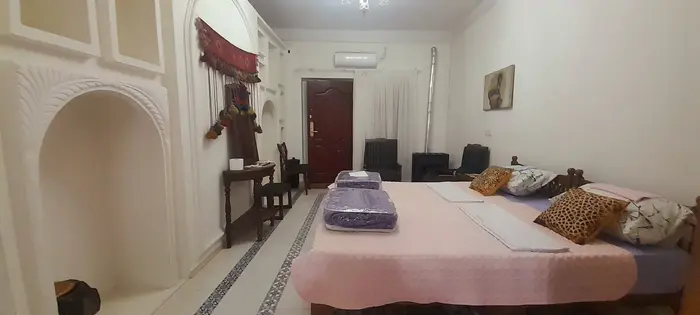 آپارتمان یک خوابه خانه نادری بلوار کشاورز واحد ۲