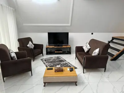 کلبه دوخوابه سوئیسی تیروم