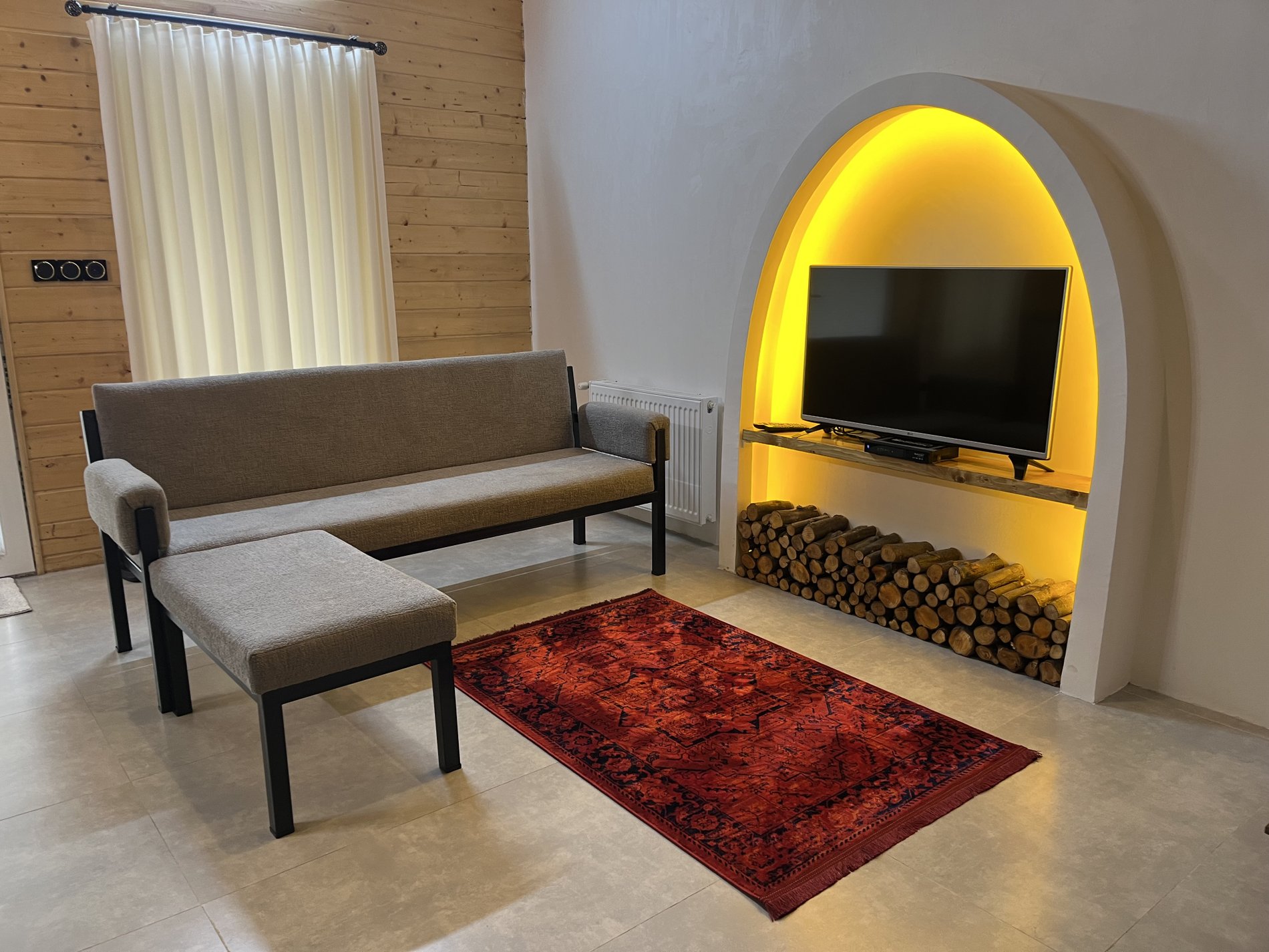 کلبه یک خوابه جکوزی دار نونا