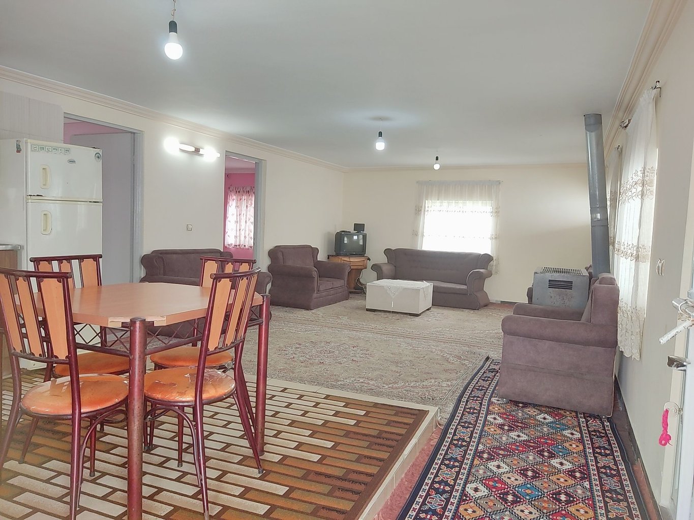 سوئیت دوخوابه سوته سرا ۱ - پذیرایی