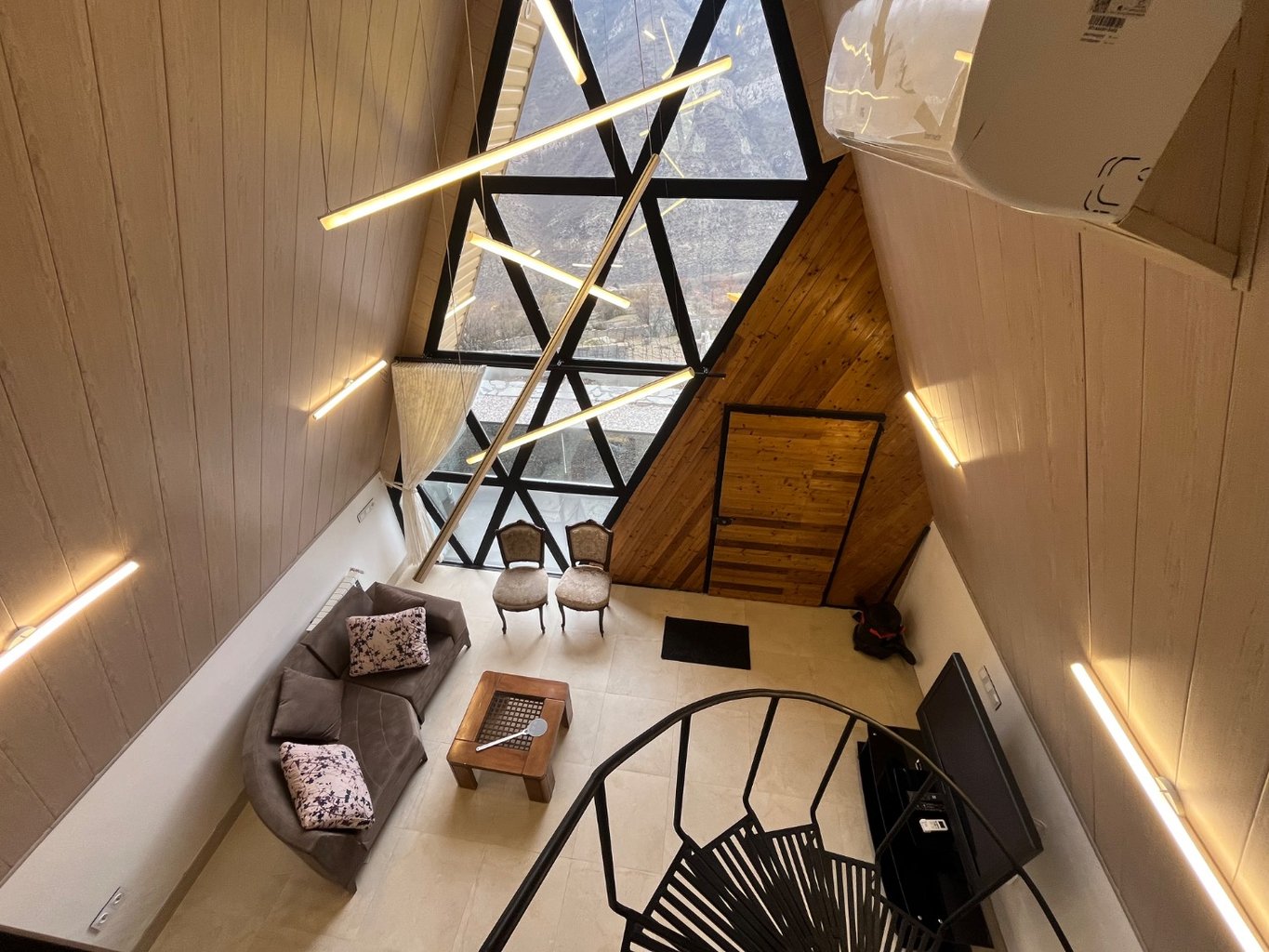 کلبه یک خوابه جکوزی دار تمشک ۱