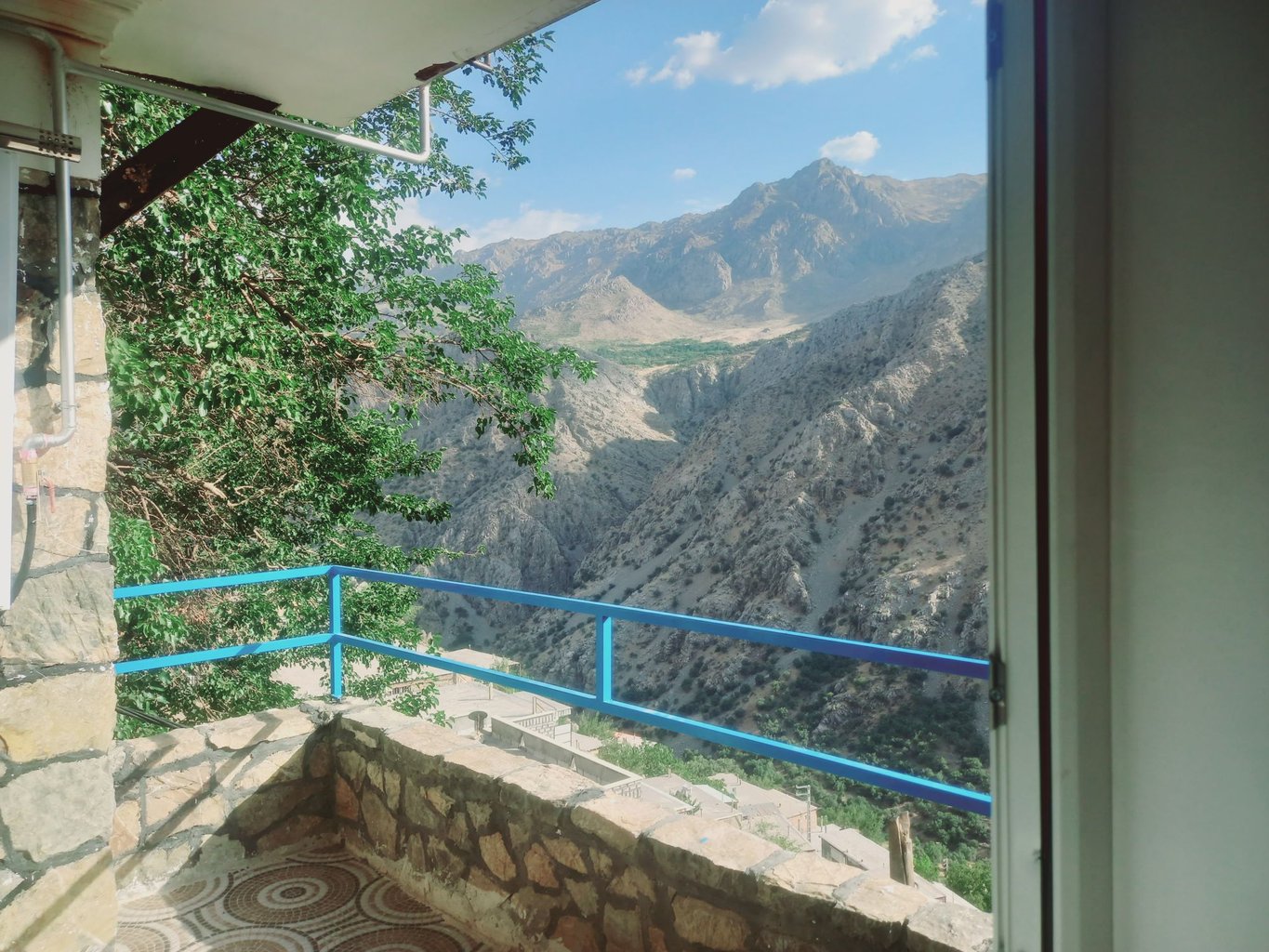 بهرامی - واحد دوخوابه ۴