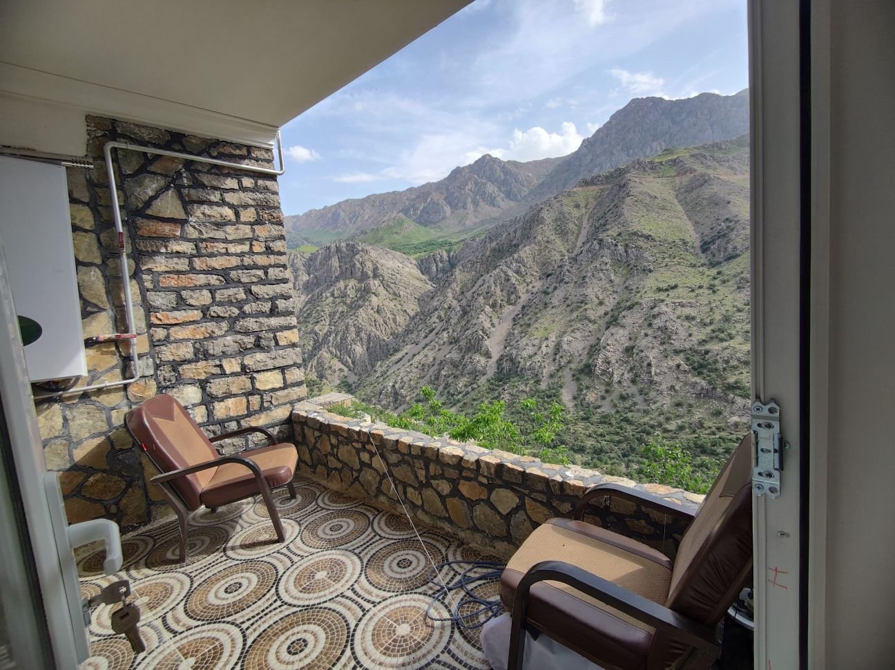 آپارتمان دوخوابه بهرامی 2