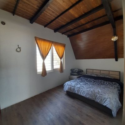 کلبه دوخوابه ساحلی بلوط