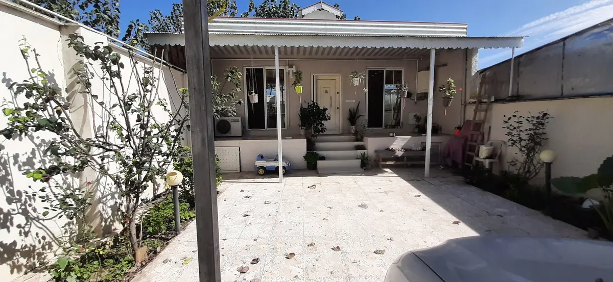 ویلا یک خوابه سپید سیاهدرویشان - حیاط و ایوان