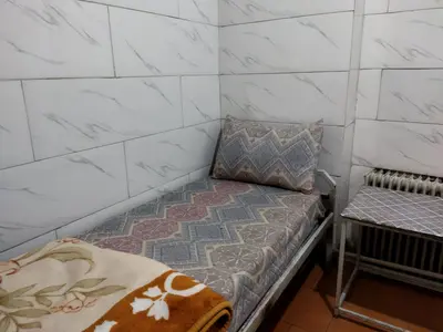 مسافرخانه تابش - واحد چهاتخته