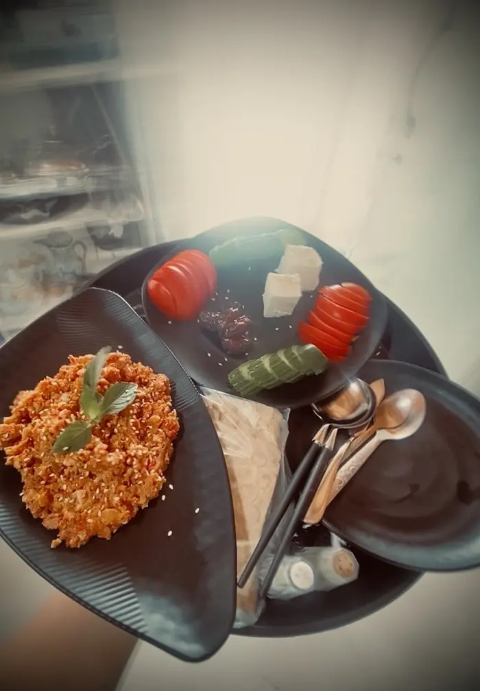 بوم گردی مه نوش - واحد ماه 4