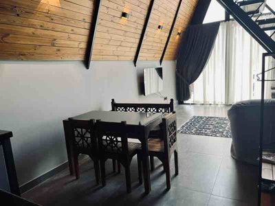 کلبه یک خوابه سوئیسی لونا - واحد نور