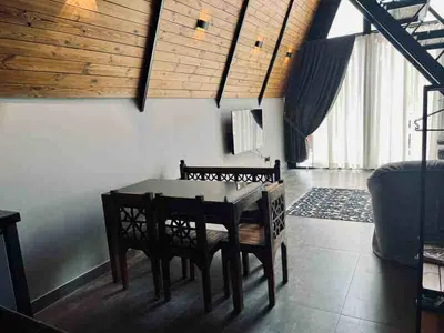 کلبه یک خوابه سوئیسی لونا - واحد نور