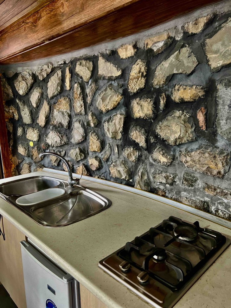 کلبه فلت شیشه ای لونا