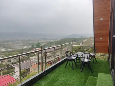 کلبه دوخوابه سوئیسی استخردار آبگرم ماهلین