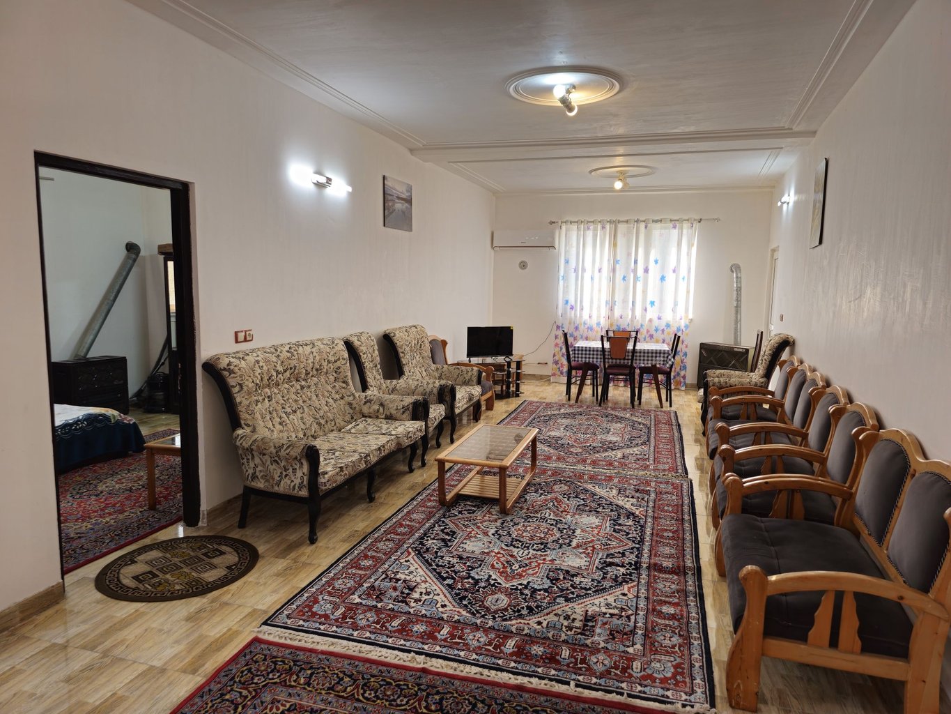 سوئیت یک خوابه روستایی کوچکده