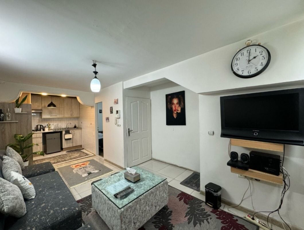 آپارتمان یک خوابه پروین ۱