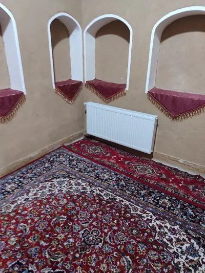 بومگردی غزال ابوزیدآباد - واحد 4