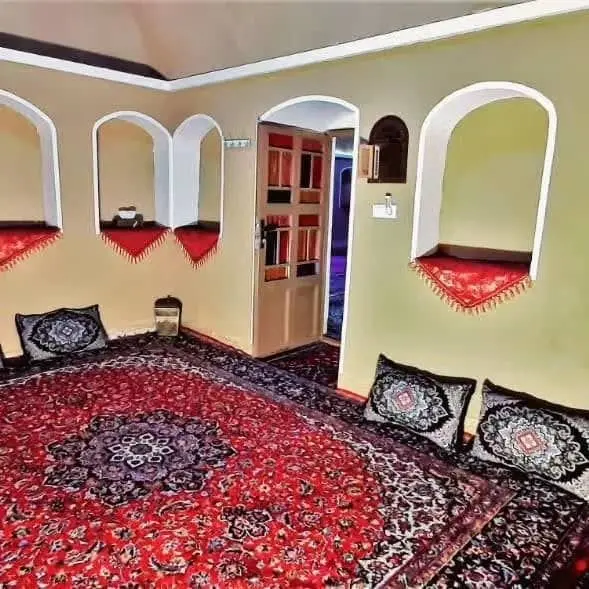 بوم گردی غزال ابوزیدآباد - واحد 6