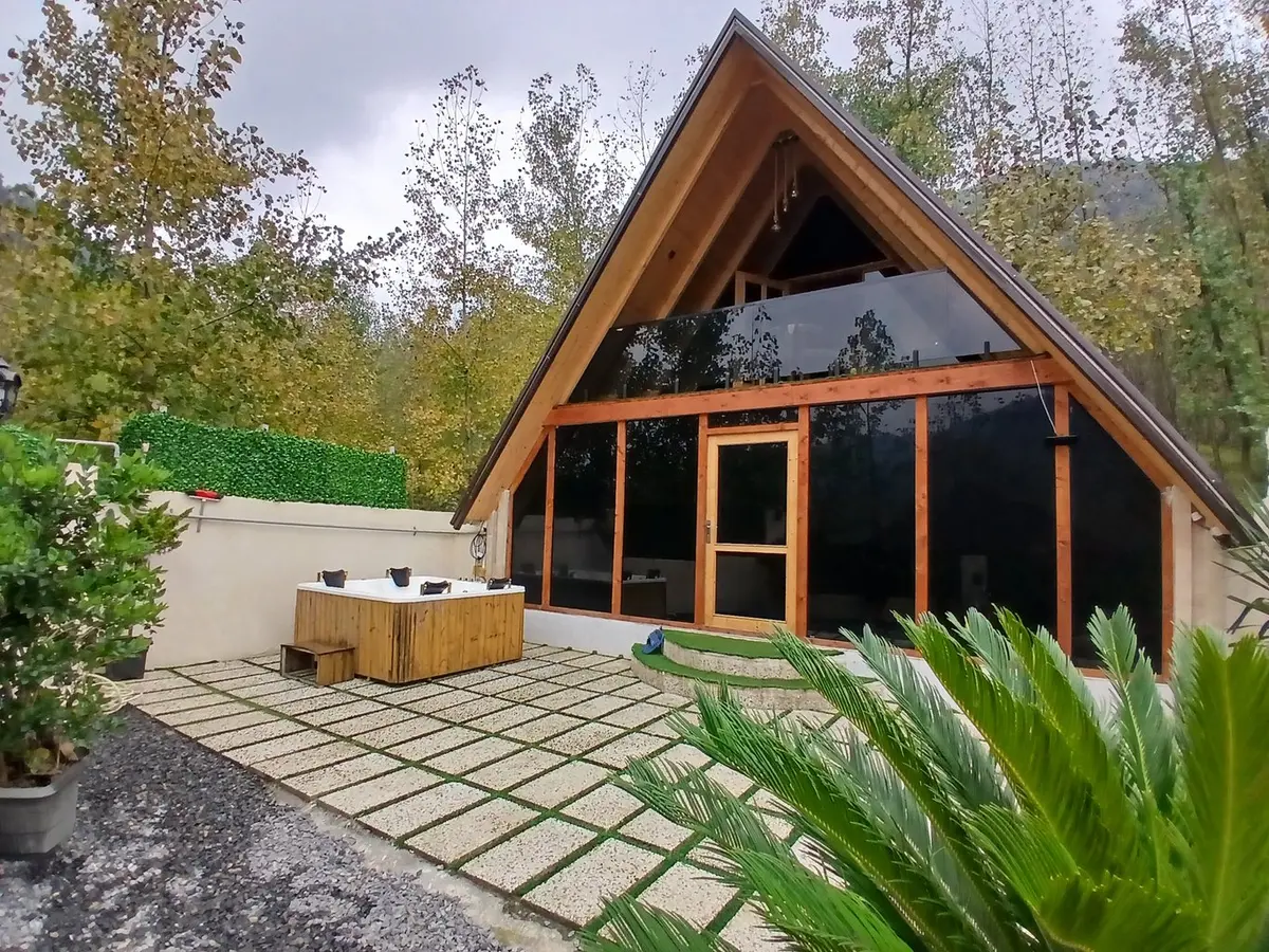 کلبه یک خوابه سویسی صنوبر