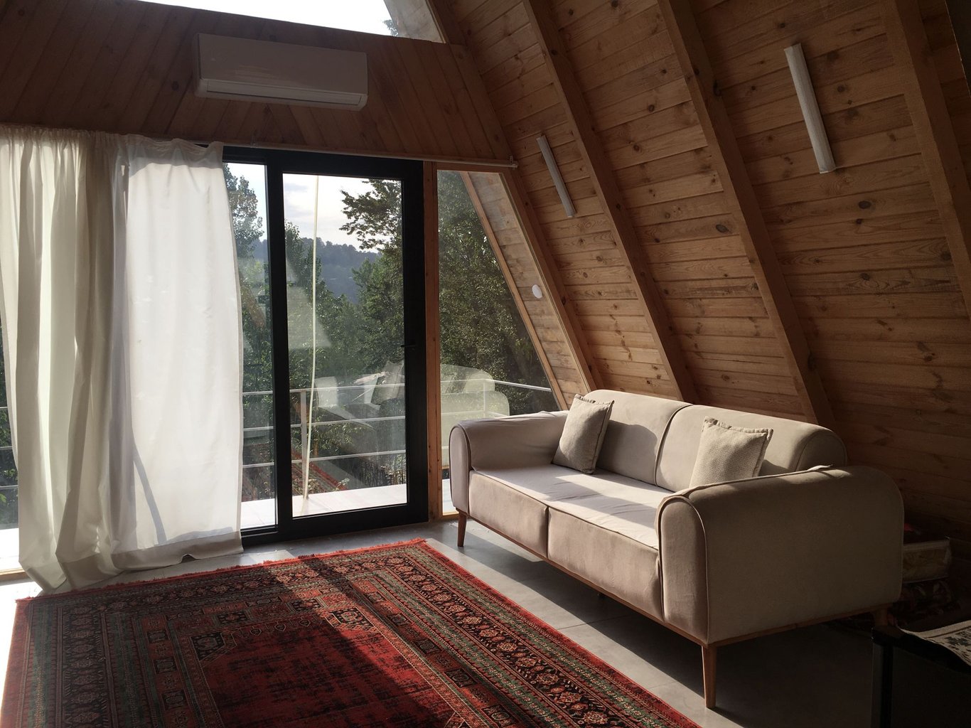 یک خوابه جنگلی ملج لفور