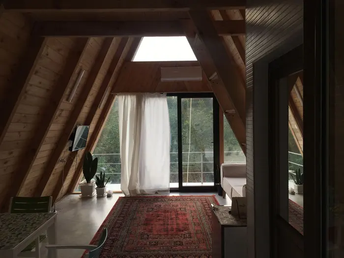 کلبه یک خوابه جنگلی ملج لفور